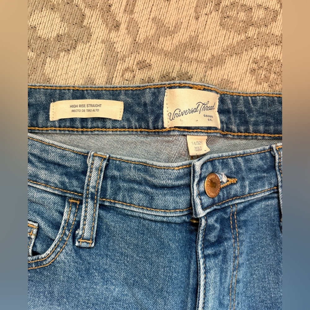 Universal Thread Women's Denim High Rise Jeans